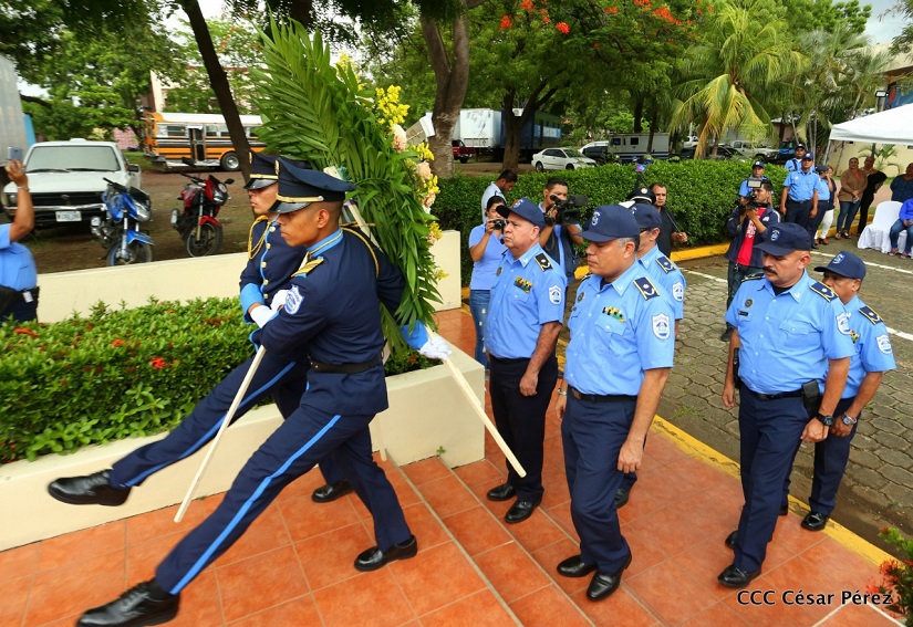 POLICIA1